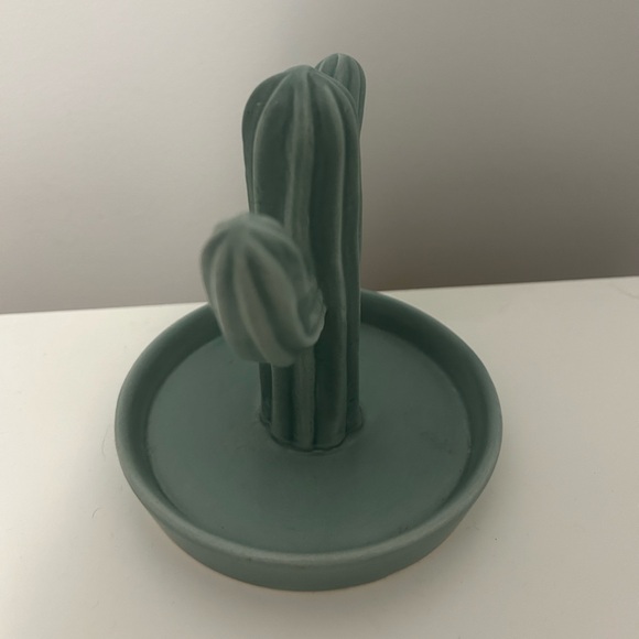 Ceramic Cactus Jewelry Holder - Picture 3 of 4